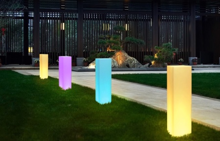 Светильник Колонна 30х50  питание от АКБ, RGB Светильник Колонна 30х50  питание от АКБ, RGB